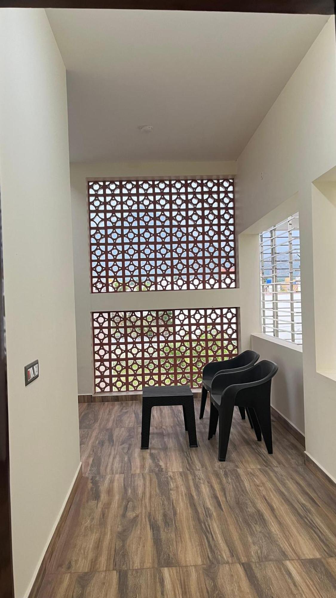 Guru Home Stay Near Sri Ramanasramam ติรุวันนามาลัย ภายนอก รูปภาพ